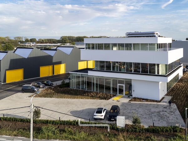 Photo of the Yitch opening