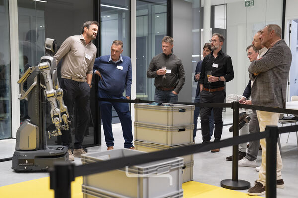 Photo of the Yitch opening